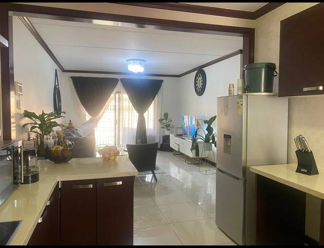 2 BEDROOM APARTMENT FOR SALE IN SUMMERSET